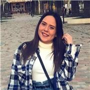¡Hola! Soy Ángela Navarro Pinilla, graduada en grado superior de educación infantil y actual estudiante de educación social